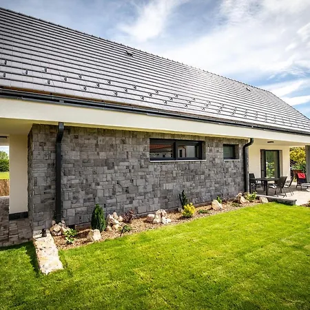 Pihe Apartmanok Balatonfured Exterior photo